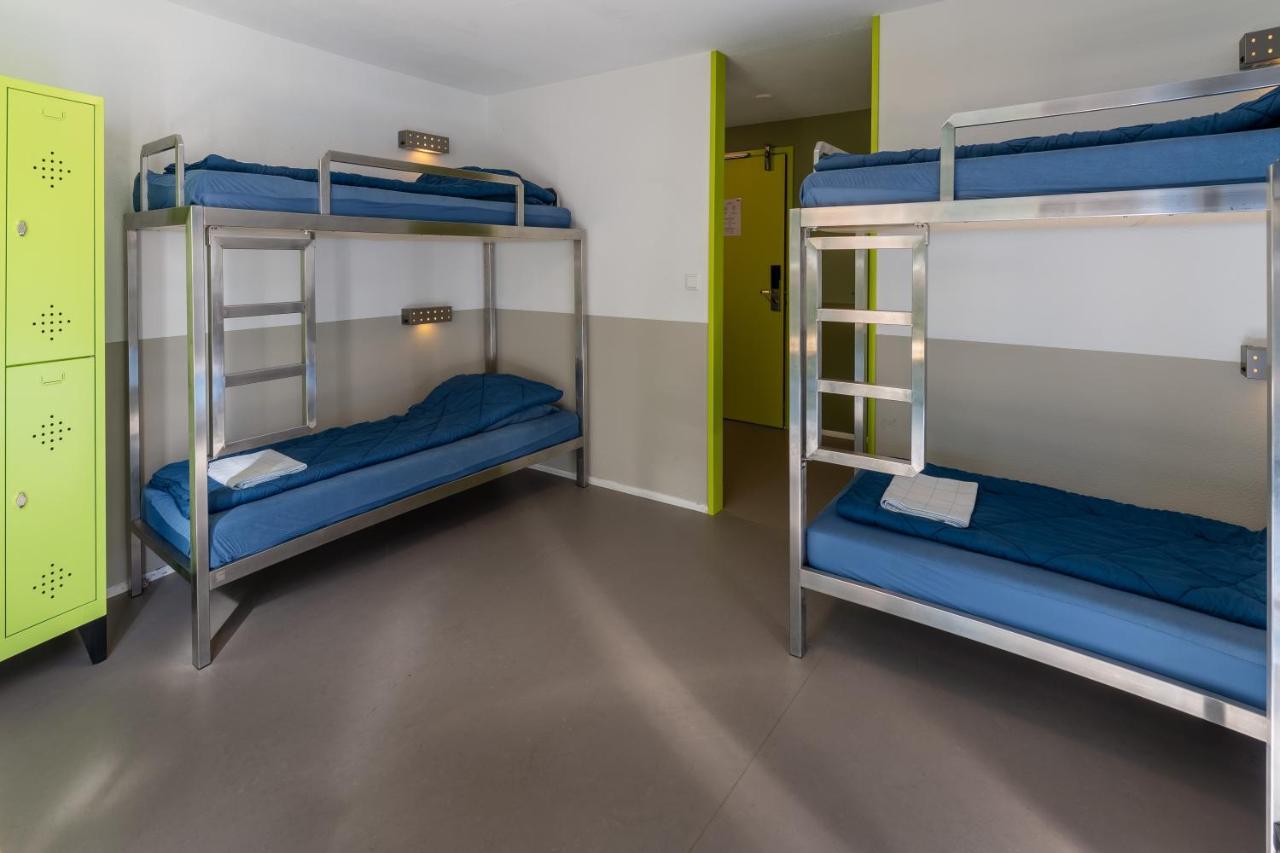 Stayokay Hostel ハーレム エクステリア 写真